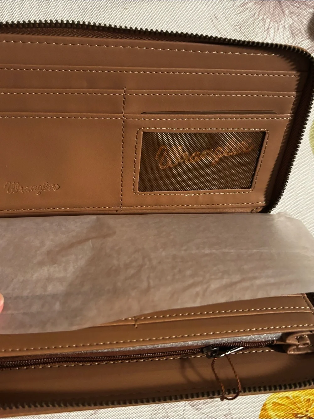 Wrangler Southwestern Pattern Zip Wallet in Beige and Brown